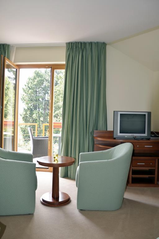 Hotel Mladimir Daruvar Buitenkant foto