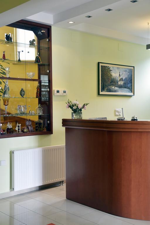 Hotel Mladimir Daruvar Buitenkant foto